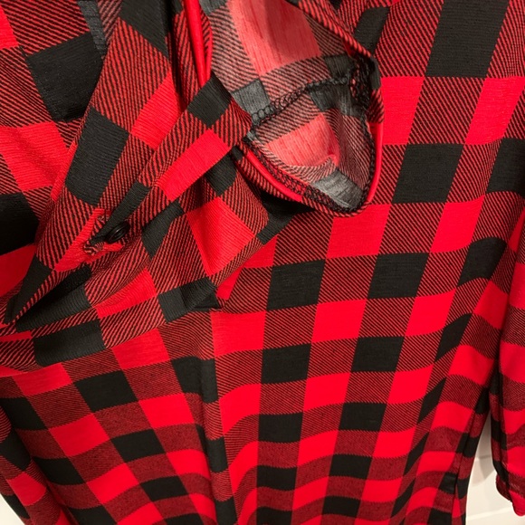 NWOT Buffalo Plaid V Neck Blouse - Picture 3 of 6